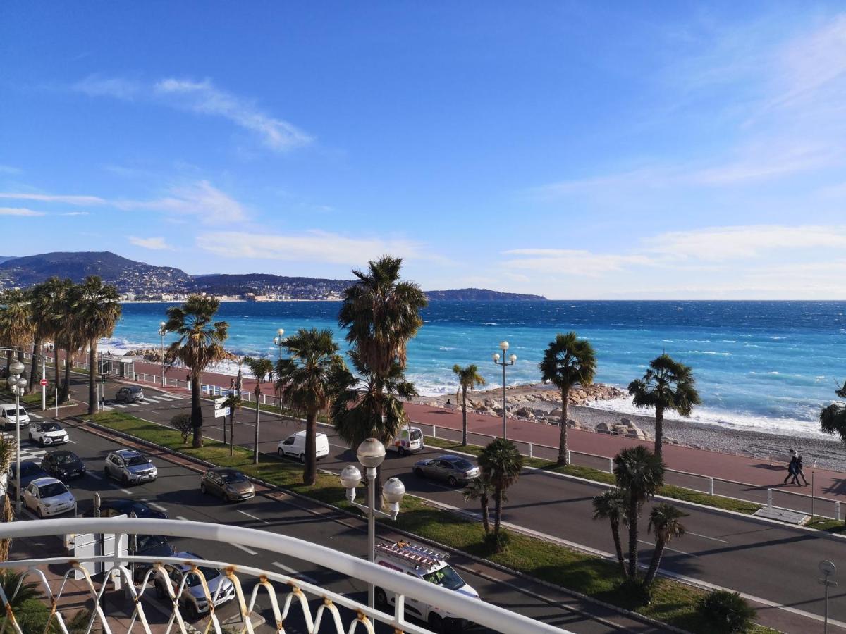 Beach Front, Superbe Appartement Pour 4 Personnes Nice Exteriör bild